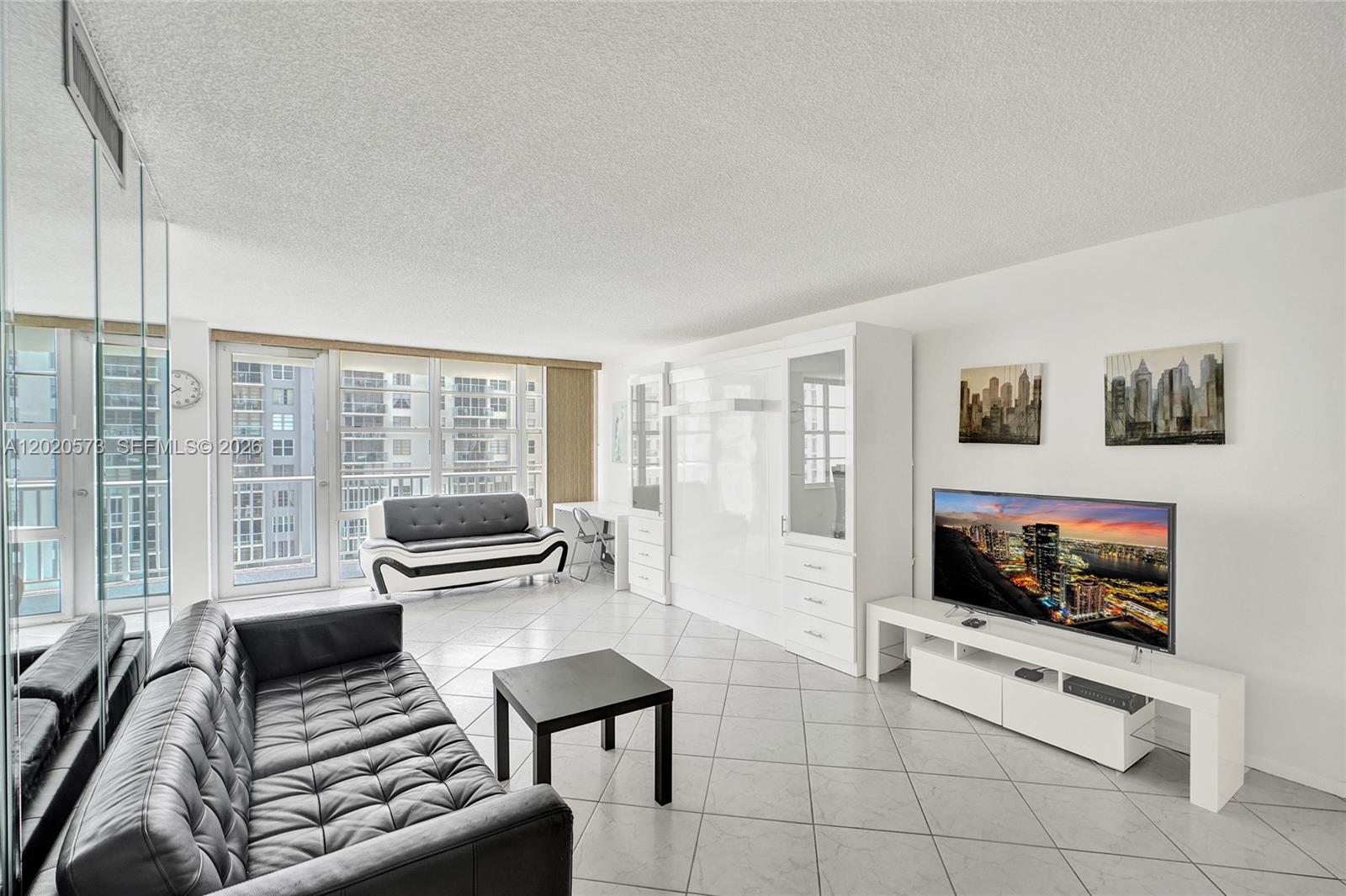 WINSTON TOWERS 400 CONDO - Residential