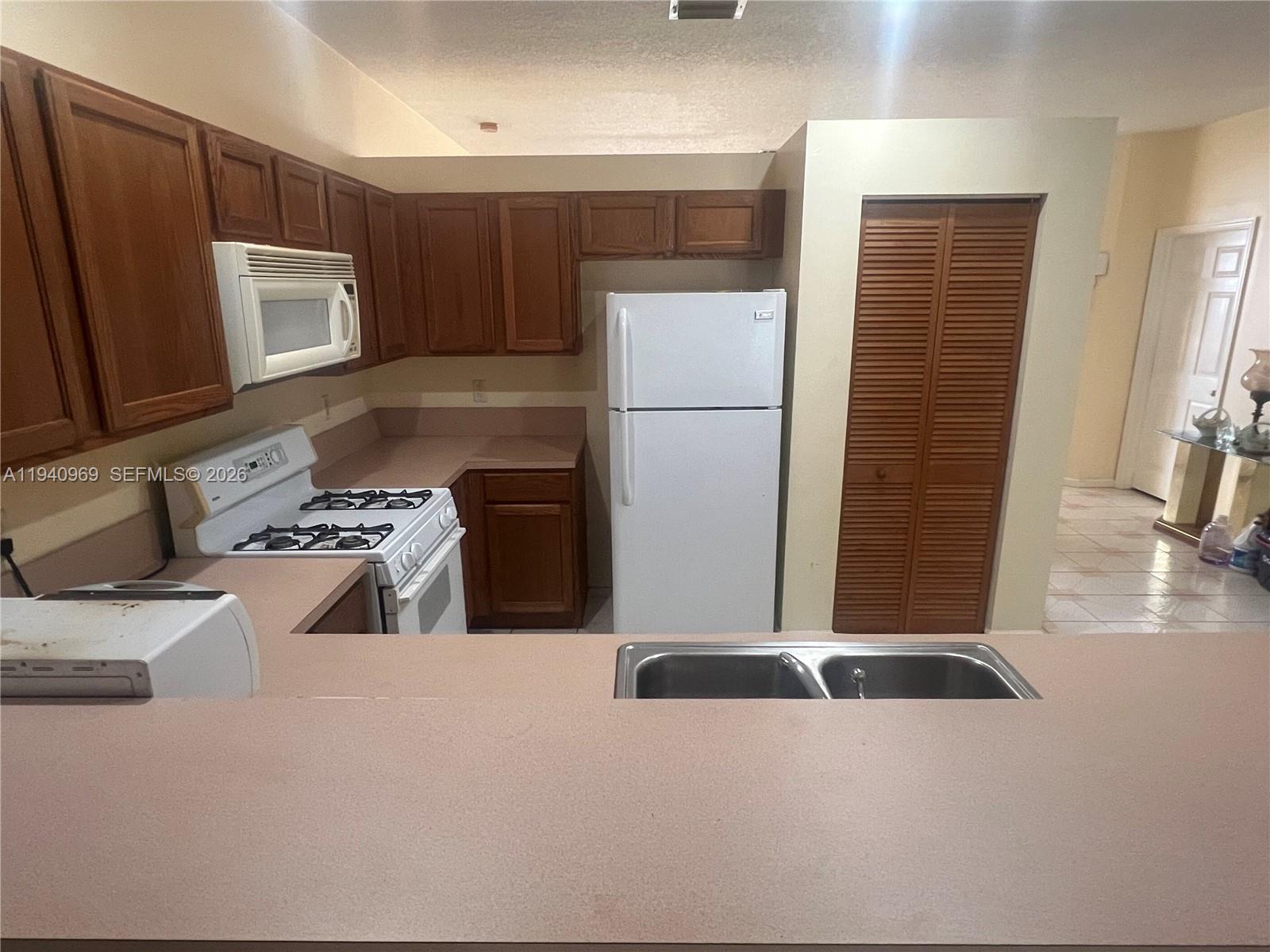 OLIVE TREE PAR 6B - Residential