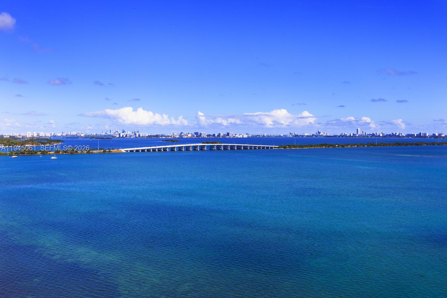 NEW WAVE CONDO - Residential