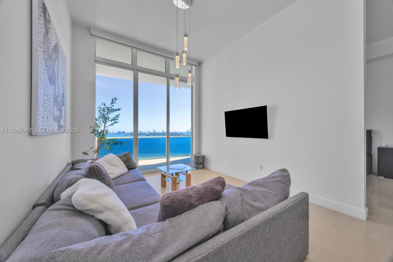 NEW WAVE CONDO - Residential