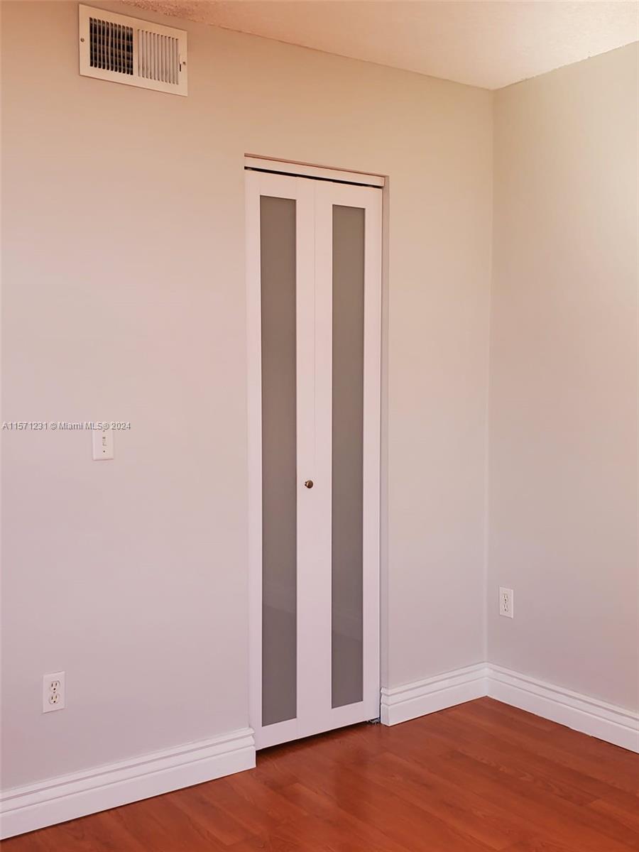 VECINO DEL MAR CONDO - Residential Lease