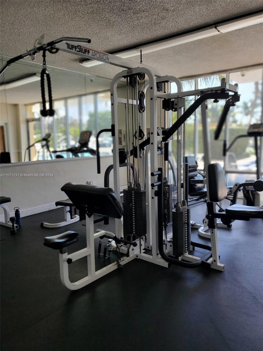 VECINO DEL MAR CONDO - Residential Lease