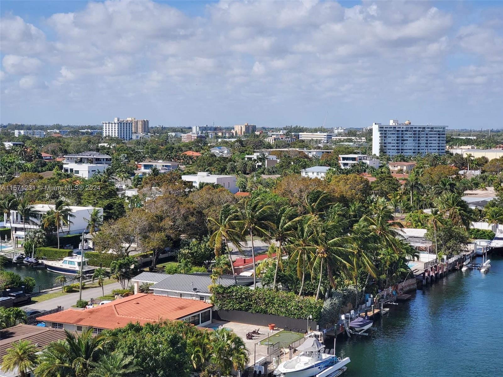 VECINO DEL MAR CONDO - Residential Lease