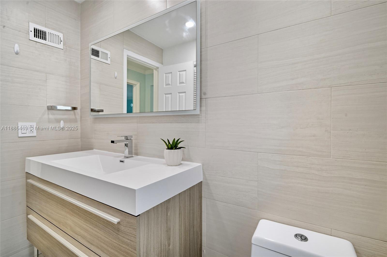 SUNRISE GOLF VILLAGE SEC - Residential