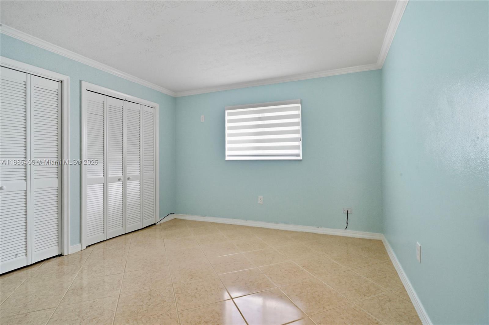 SUNRISE GOLF VILLAGE SEC - Residential