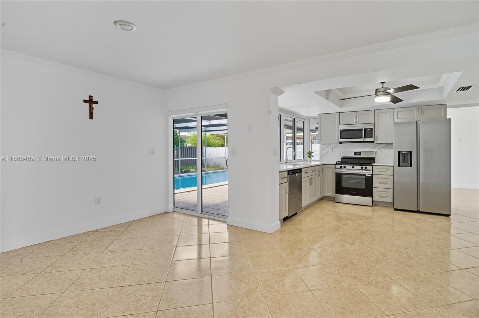 SUNRISE GOLF VILLAGE SEC - Residential