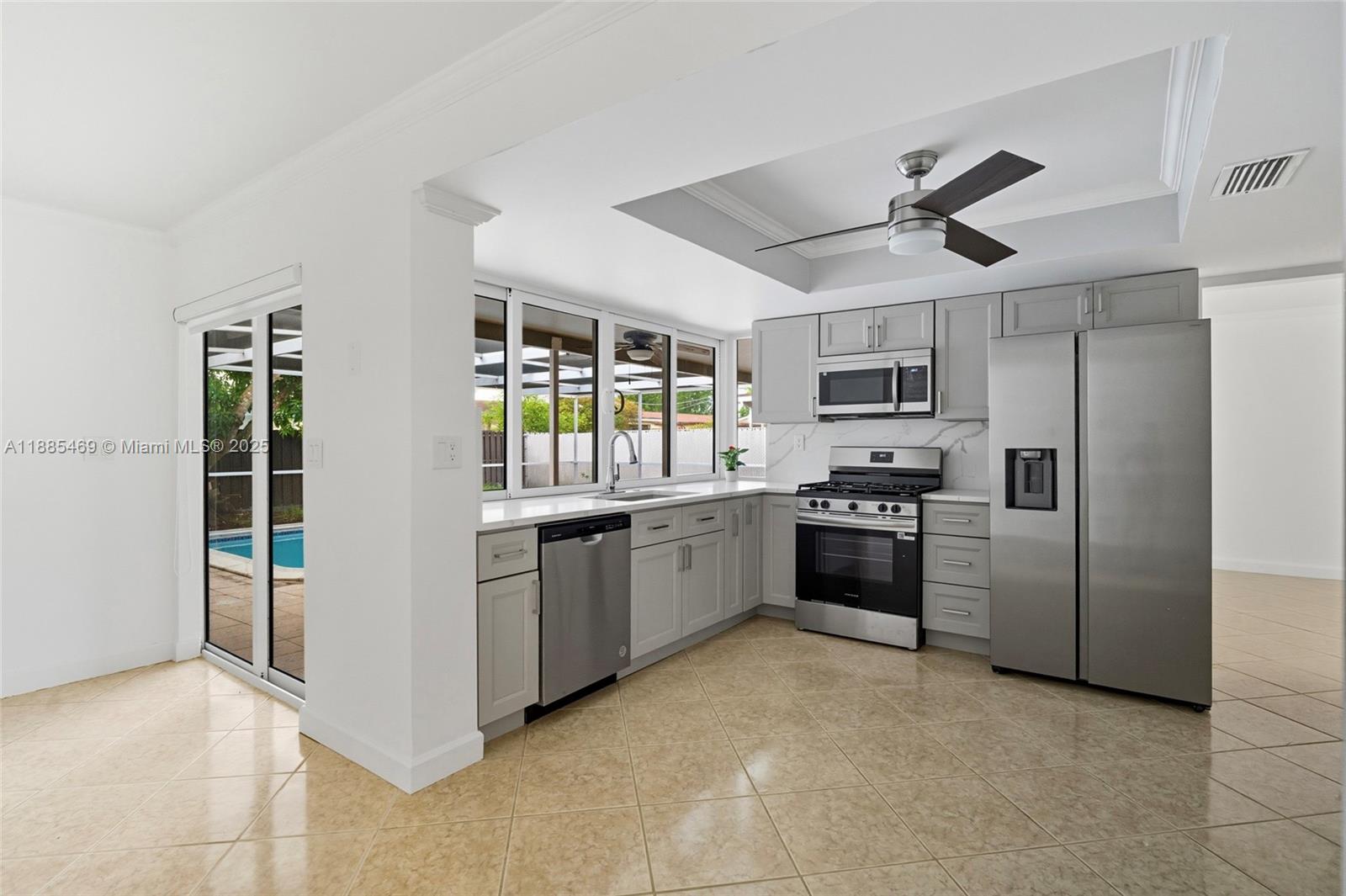 SUNRISE GOLF VILLAGE SEC - Residential