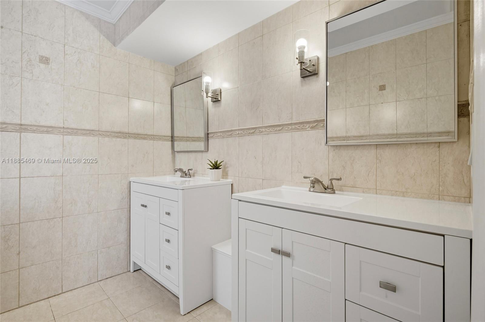 SUNRISE GOLF VILLAGE SEC - Residential