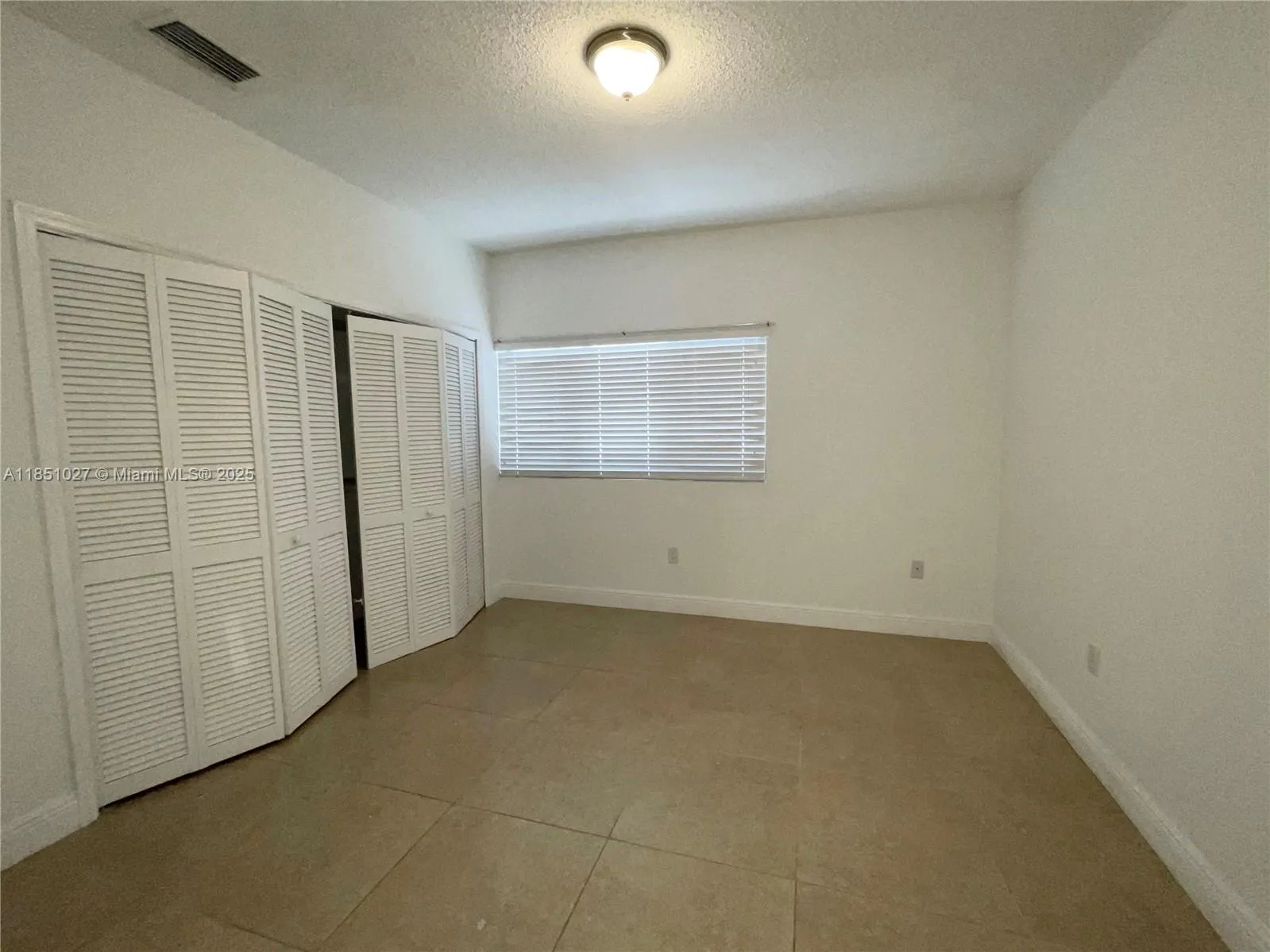 Coral Gables, Florida 33134, United States, 3 Bedrooms Bedrooms, ,3 BathroomsBathrooms,Residential,Pending,183262