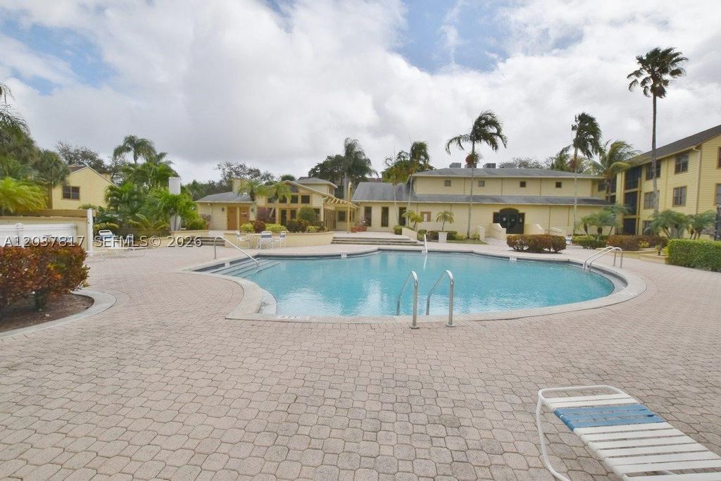 Photo of 2307 N Congress Ave #24, Boynton Beach, FL 33426 (MLS # A12037817)