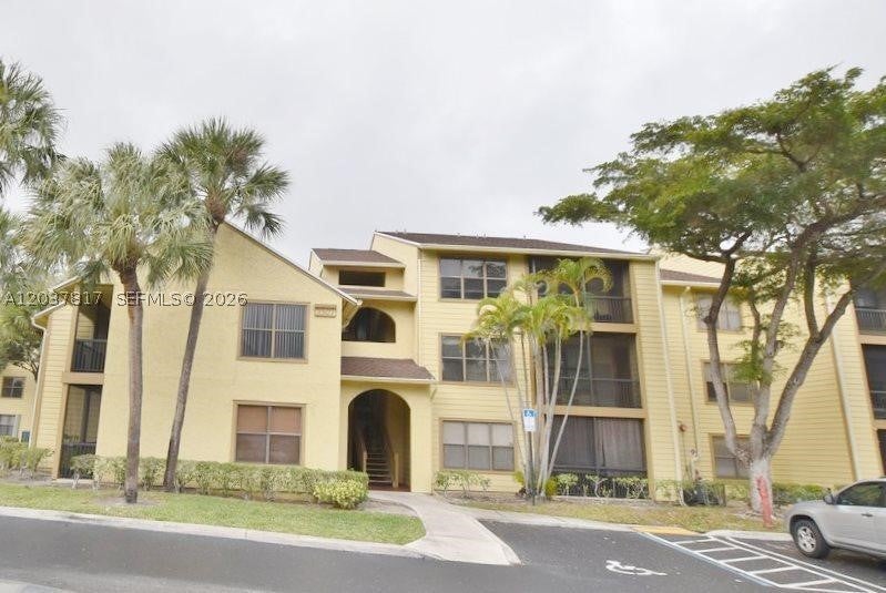 Photo of 2307 N Congress Ave #24, Boynton Beach, FL 33426 (MLS # A12037817)