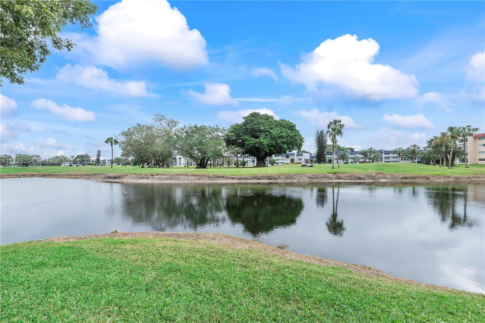 ORIOLE GOLF & TENNIS CLUB - Residential