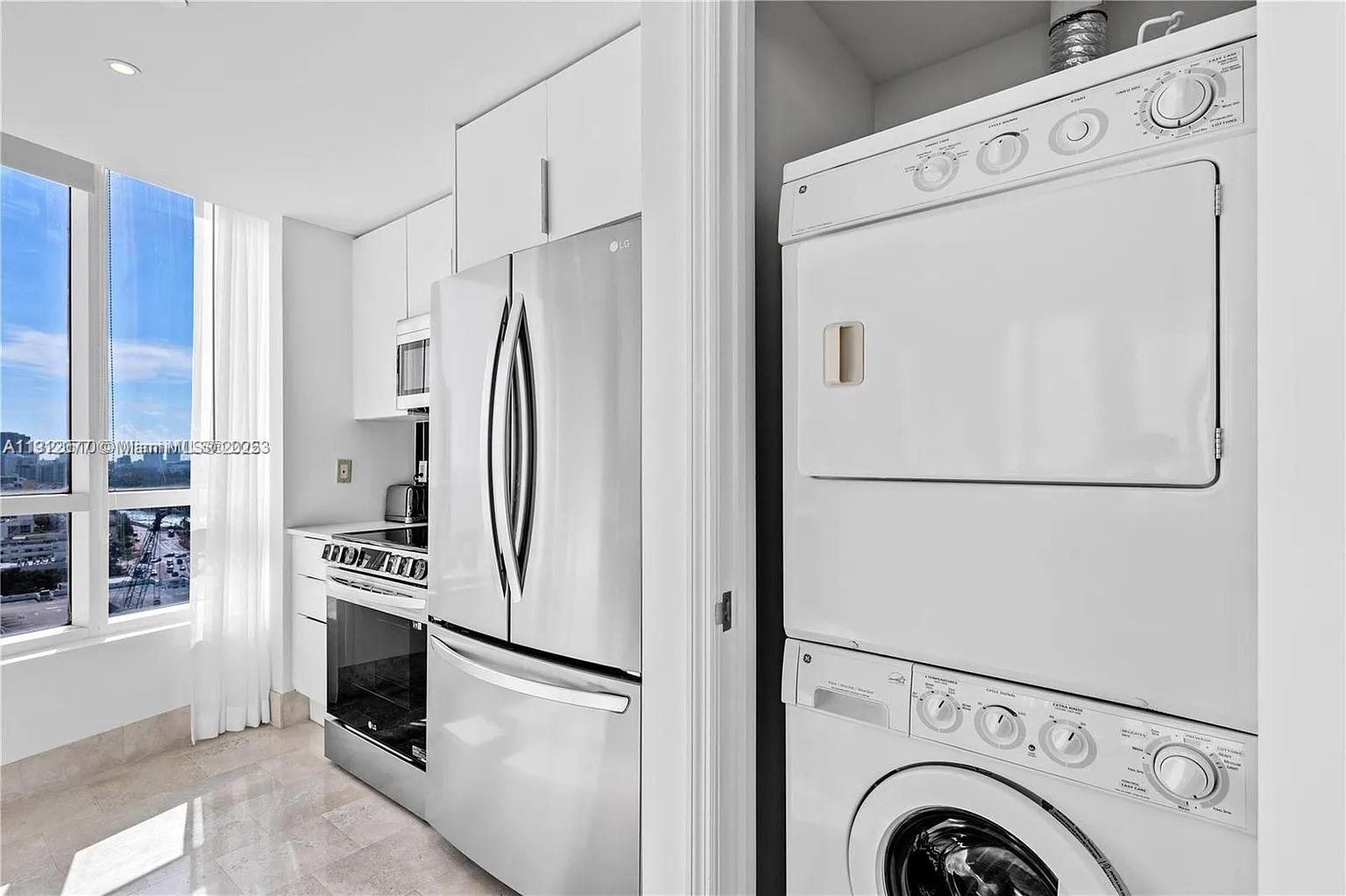 FONTAINEBLEAU II CONDO - Residential