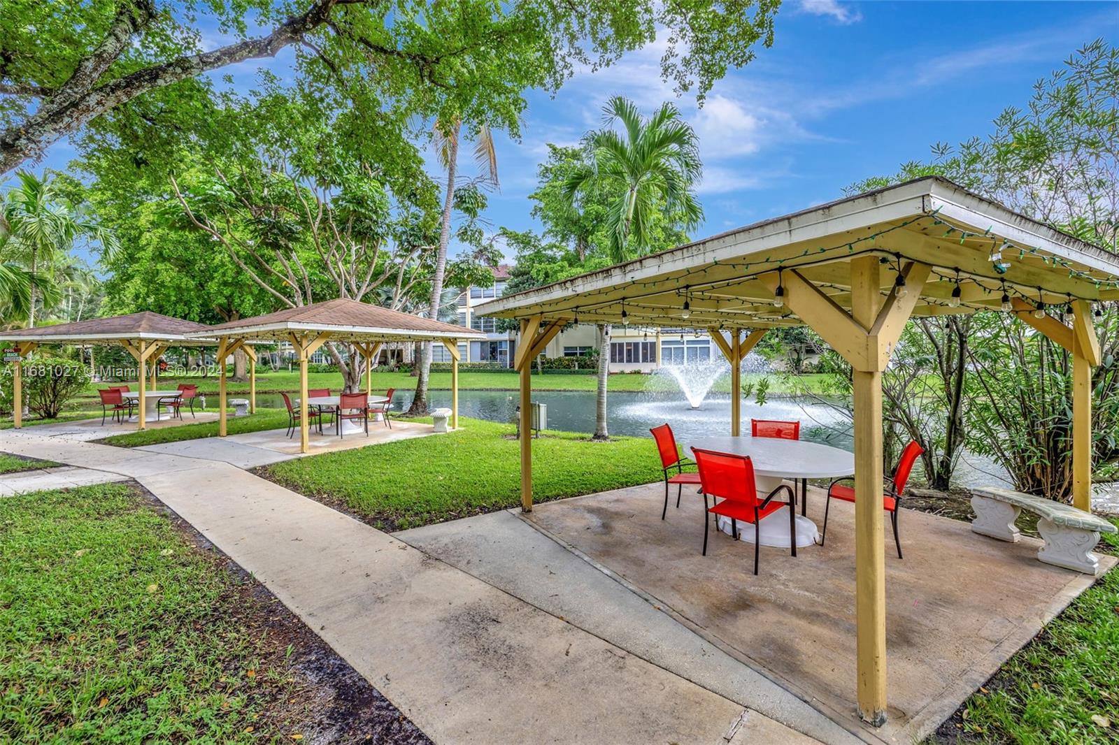 KAHLUA GARDENS CONDO - Residential