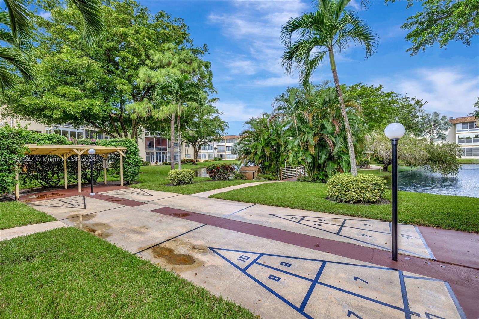 KAHLUA GARDENS CONDO - Residential