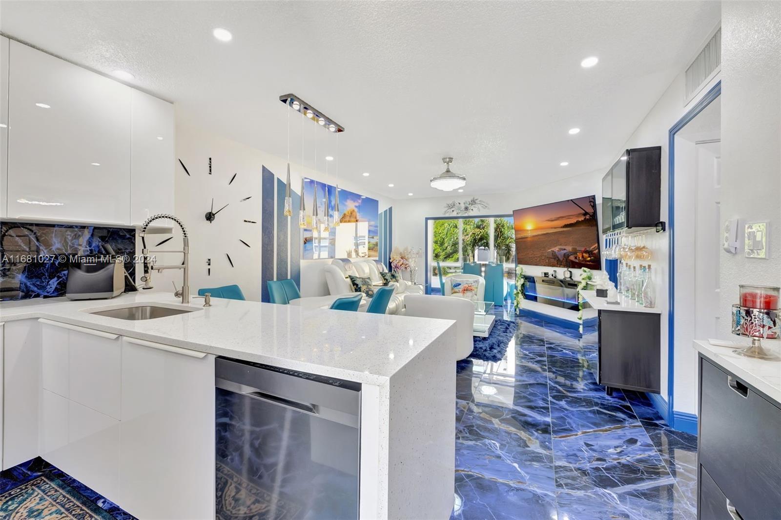 Property for Sale at 5121 W Oakland Park Blvd 212, Lauderdale Lakes, Broward County, Florida - Bedrooms: 2 
Bathrooms: 2  - $235,000