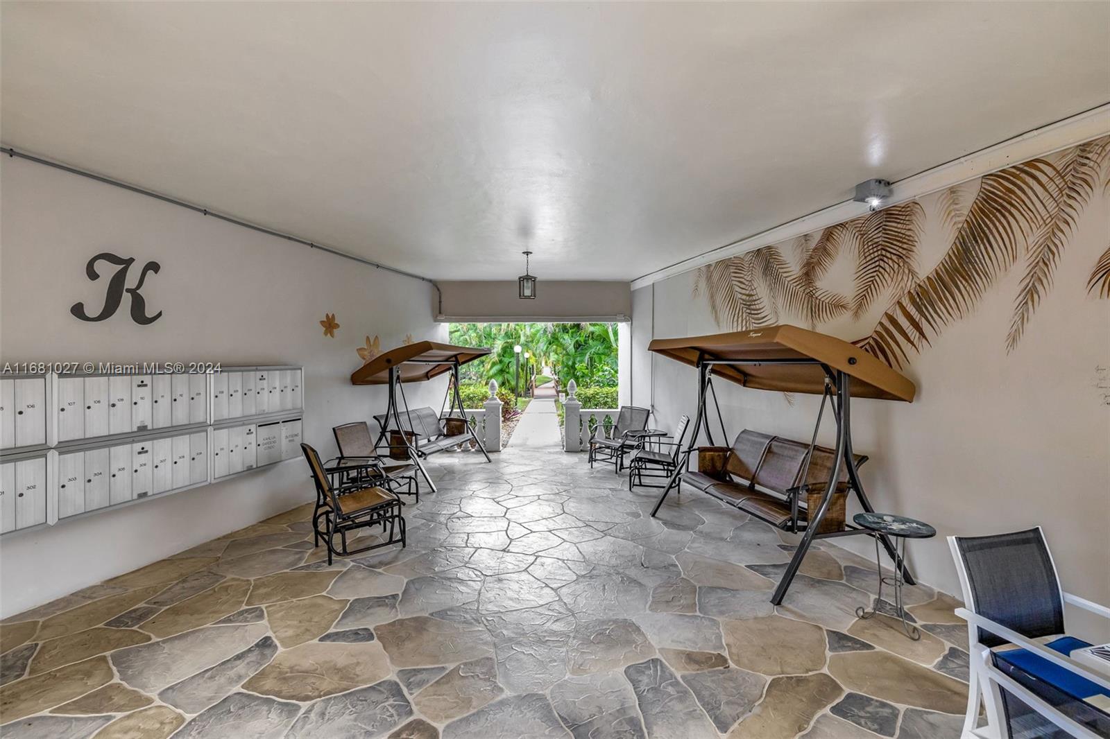 KAHLUA GARDENS CONDO - Residential
