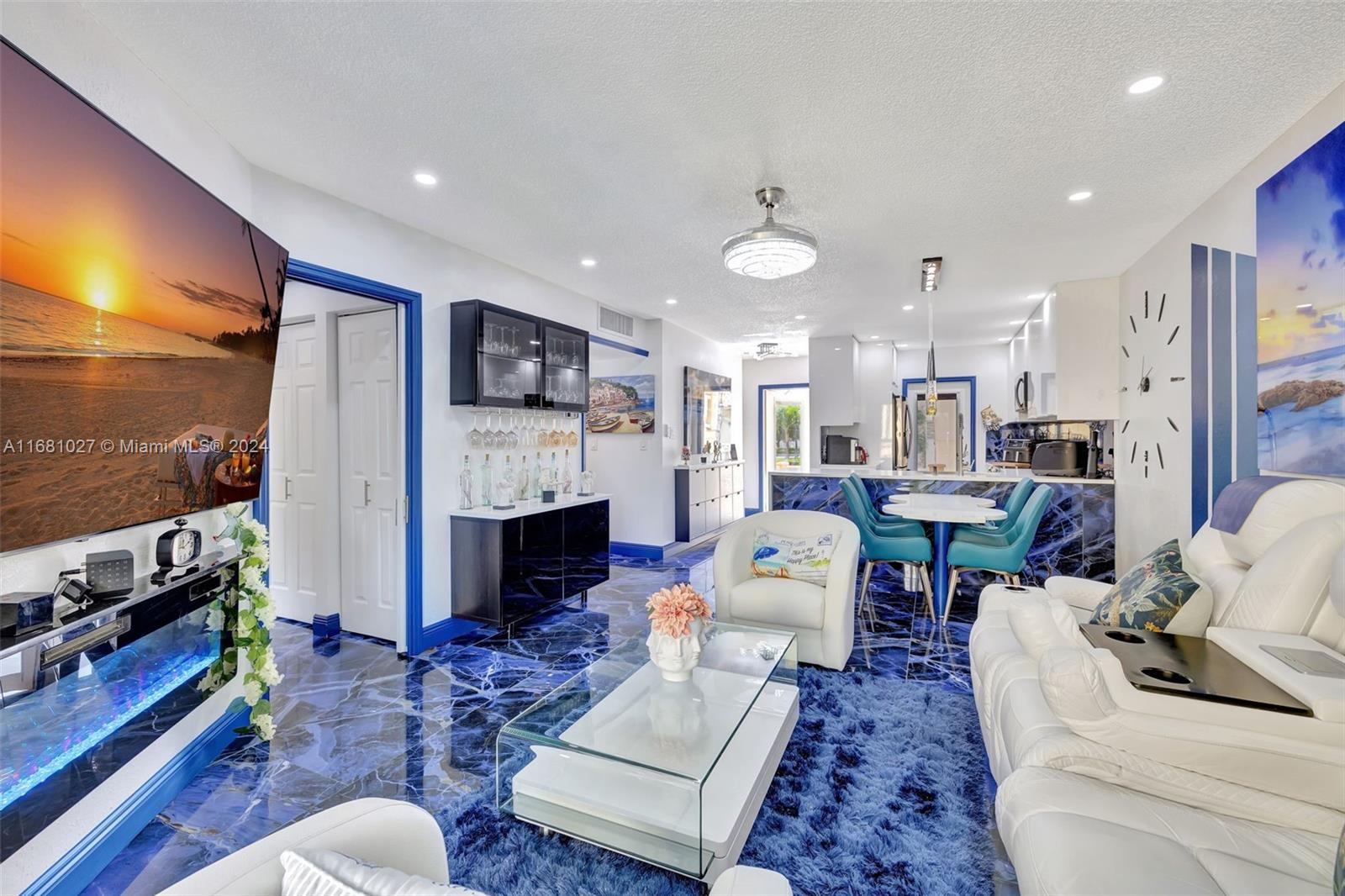 KAHLUA GARDENS CONDO - Residential
