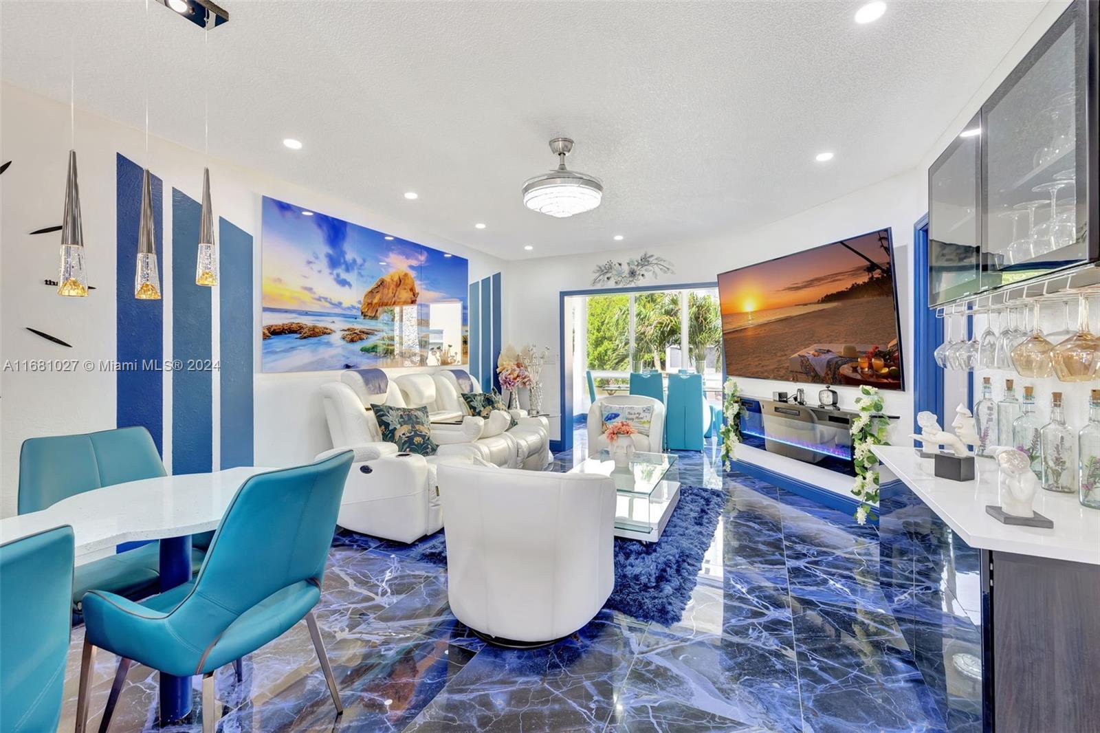 KAHLUA GARDENS CONDO - Residential