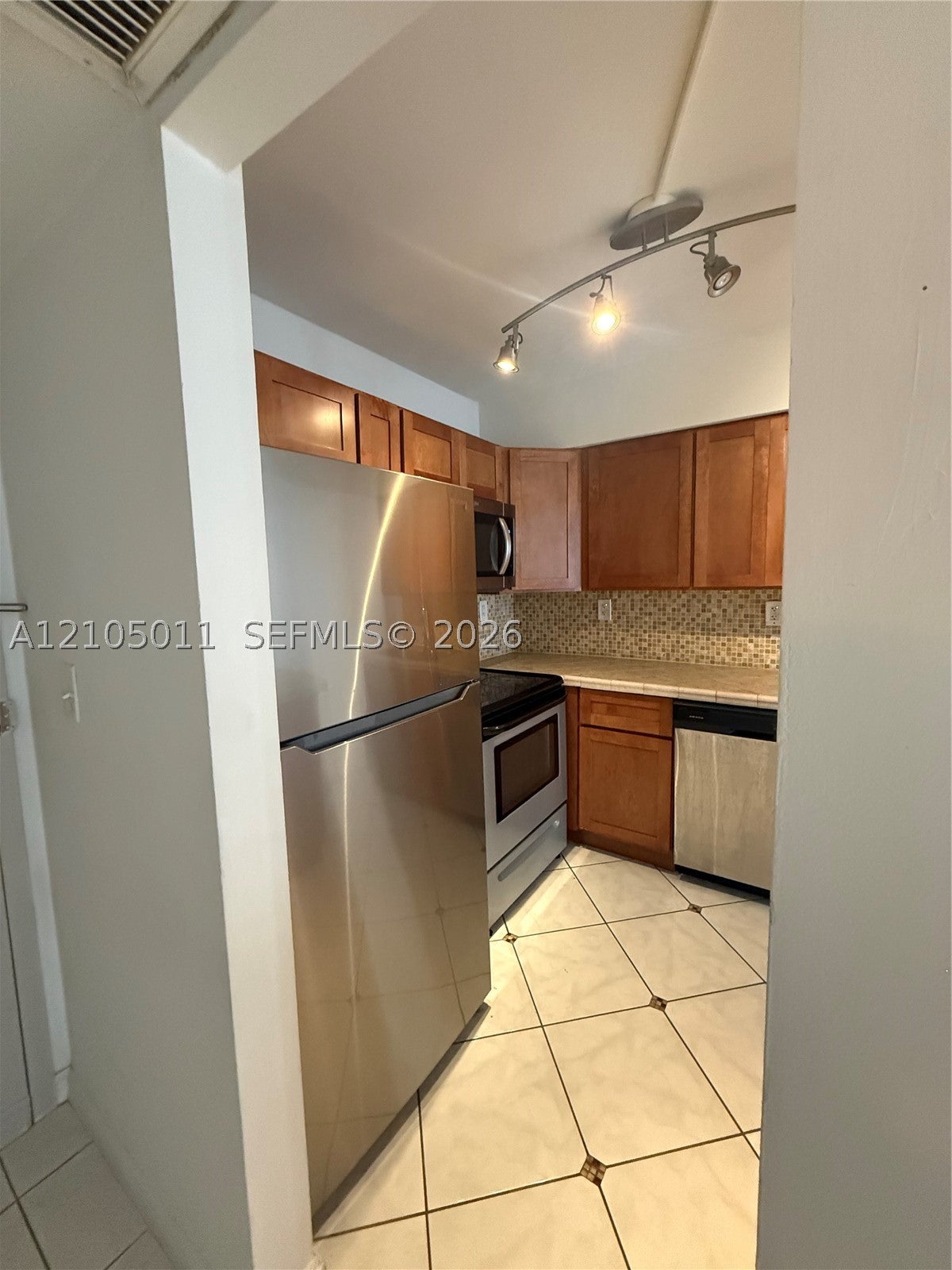851 Three Islands Blvd 106