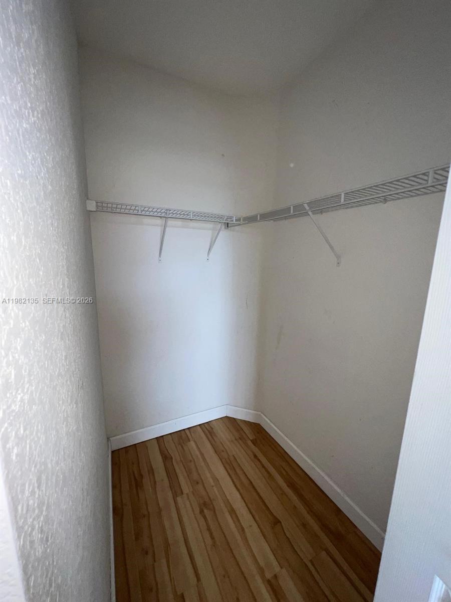 VILLAS AT CARMEL CONDO - Residential