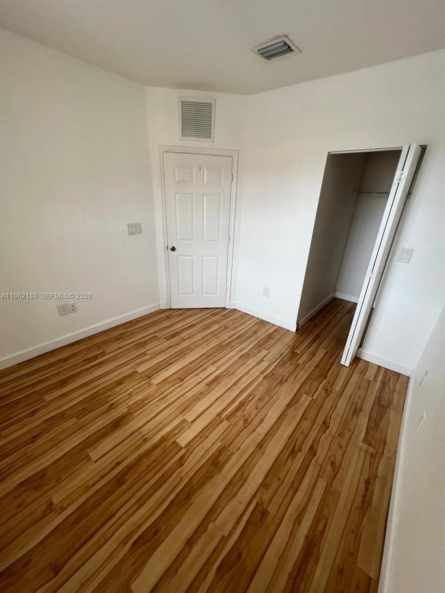 VILLAS AT CARMEL CONDO - Residential