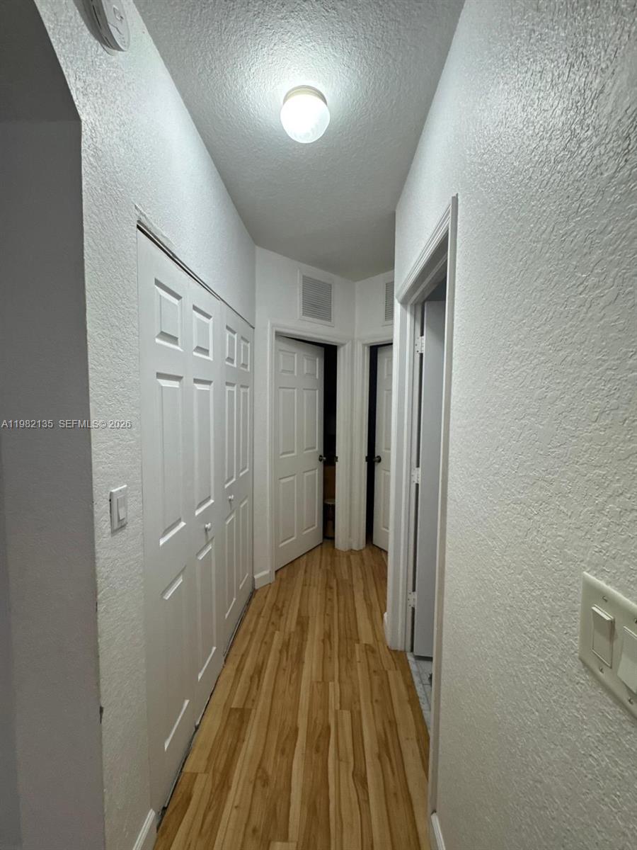 VILLAS AT CARMEL CONDO - Residential