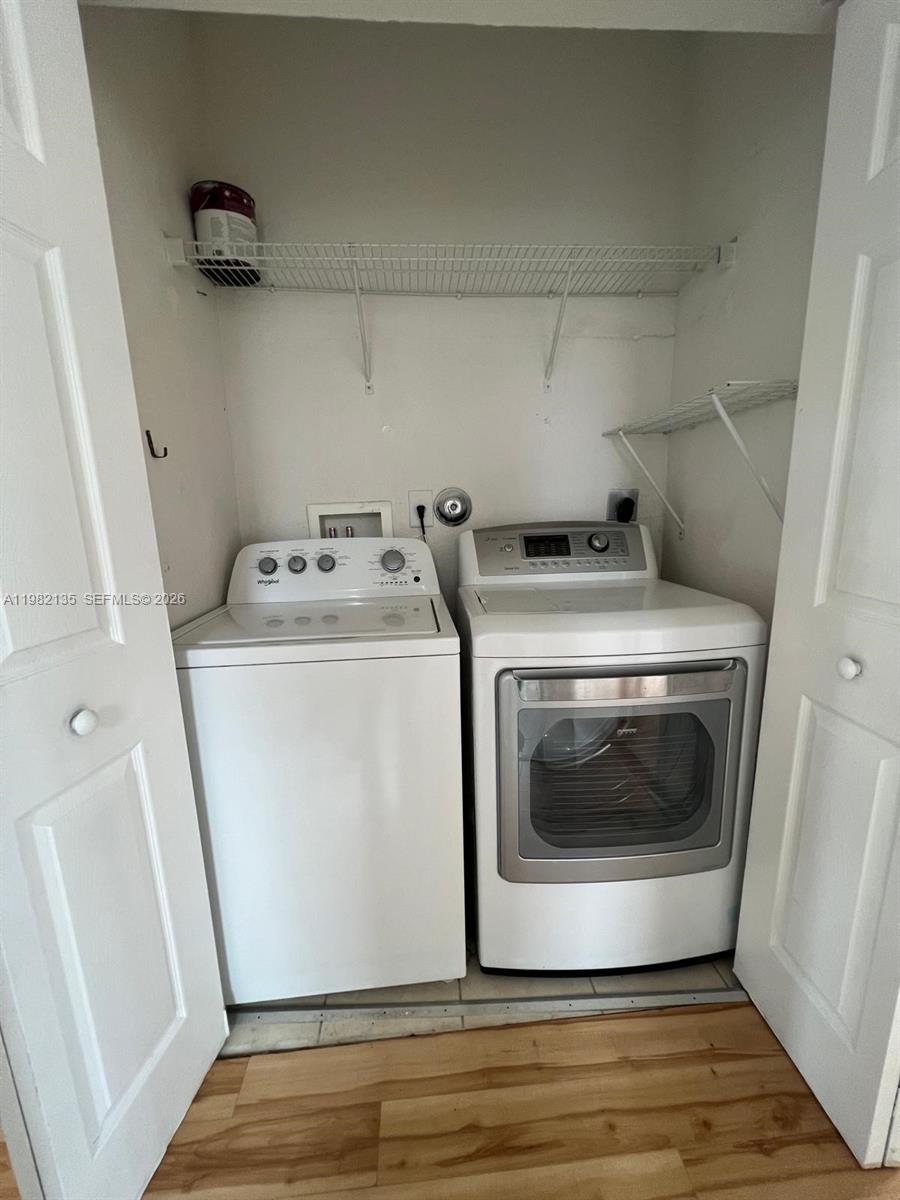 VILLAS AT CARMEL CONDO - Residential