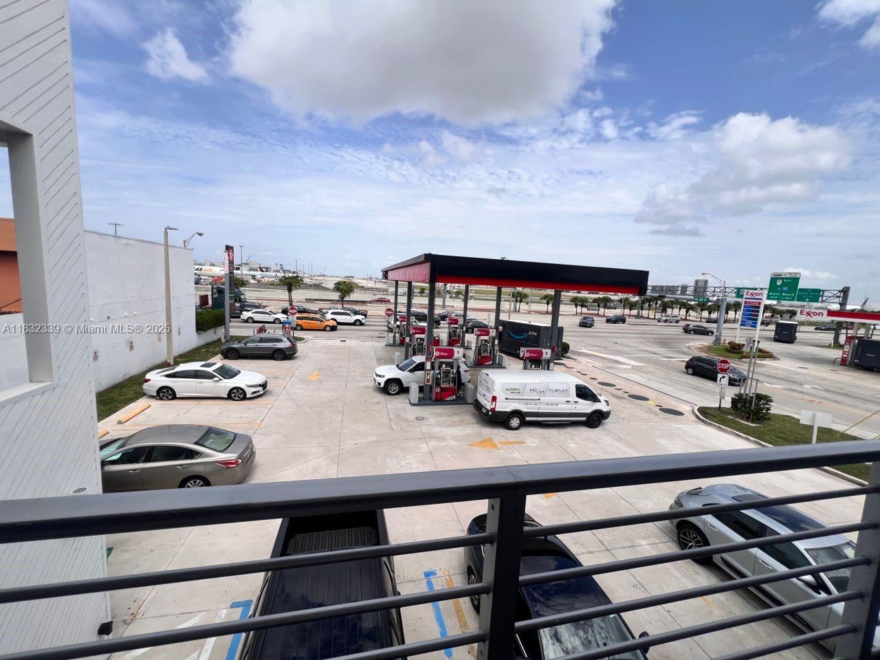 2721 NW 42nd Ave 202