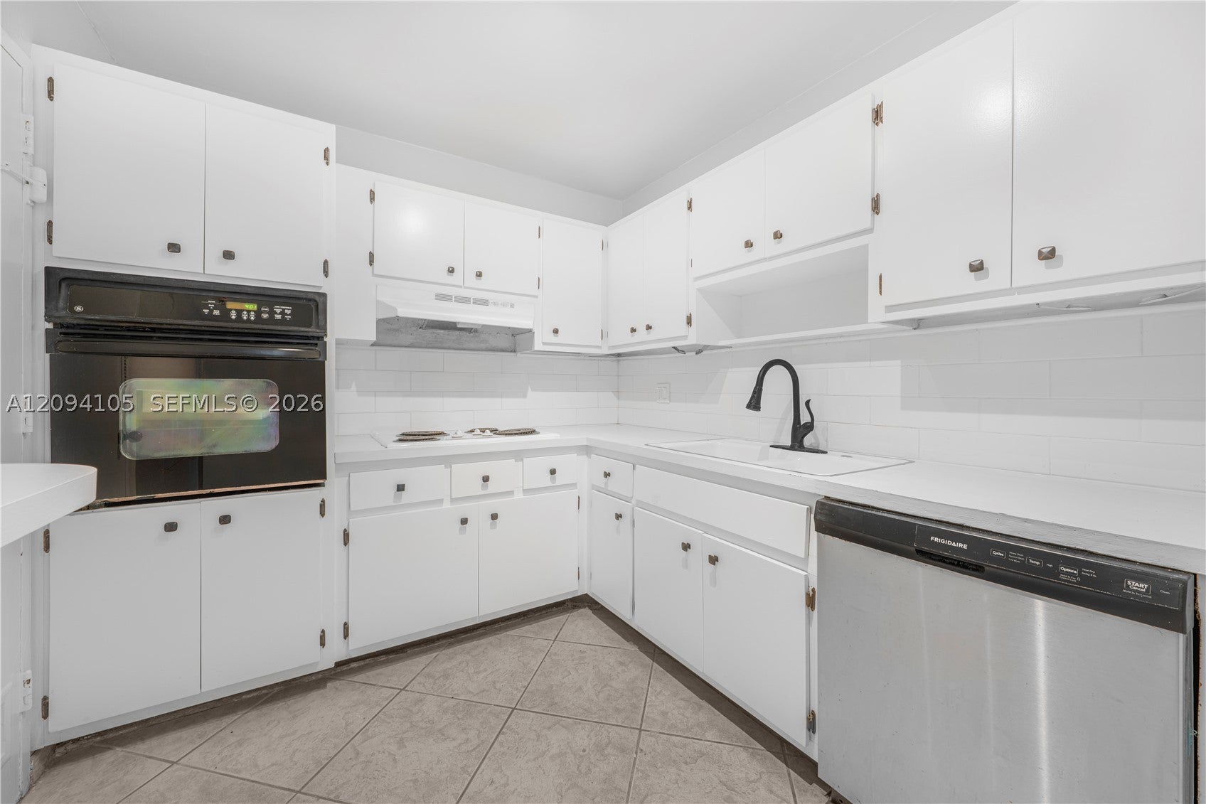 400 Kings Point Dr 1427
