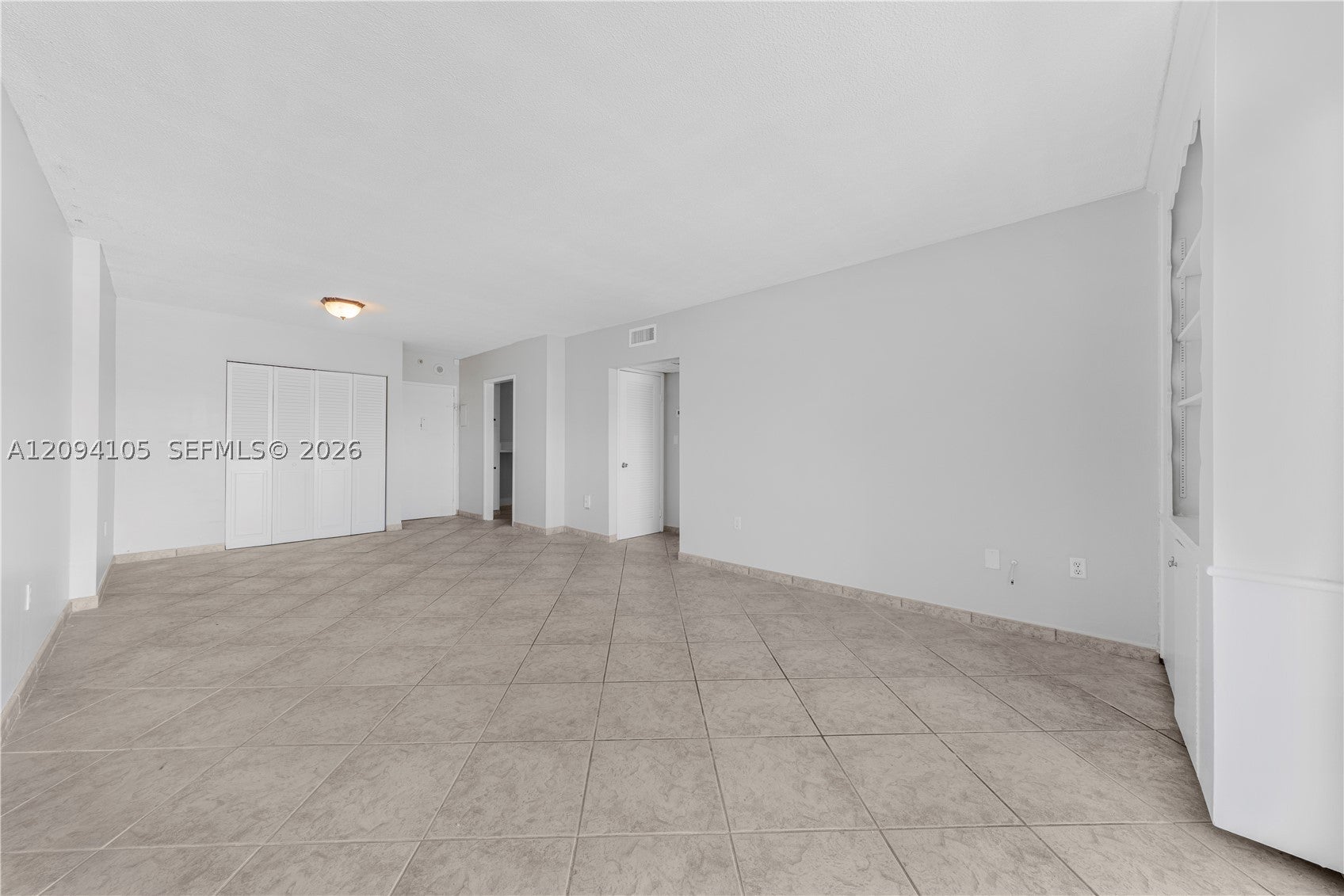400 Kings Point Dr 1427