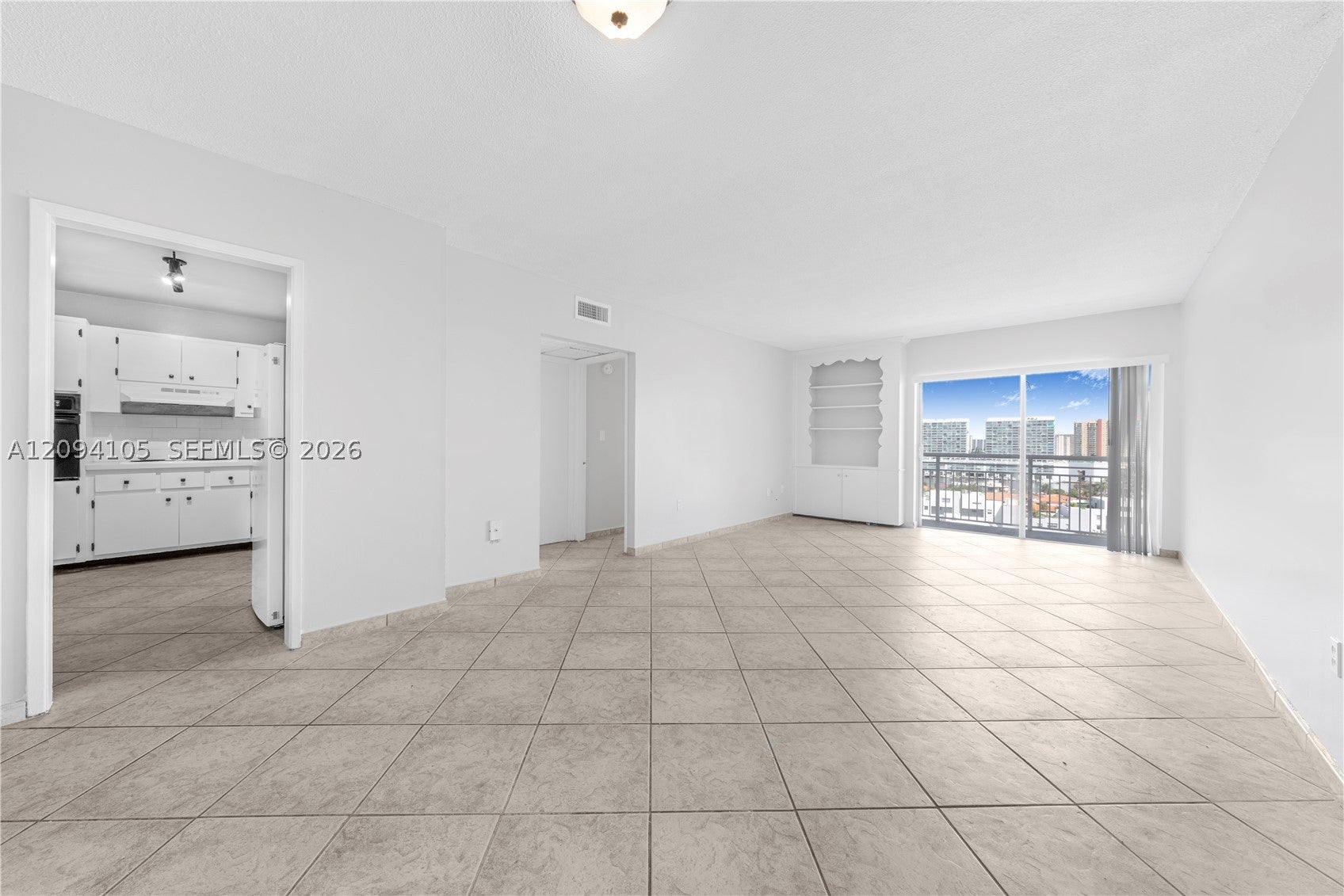 400 Kings Point Dr 1427