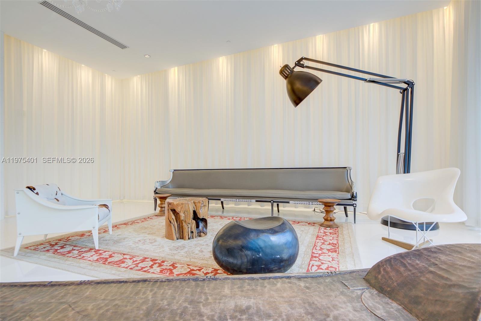 ICONBRICKELL CONDO NO 1 - Residential