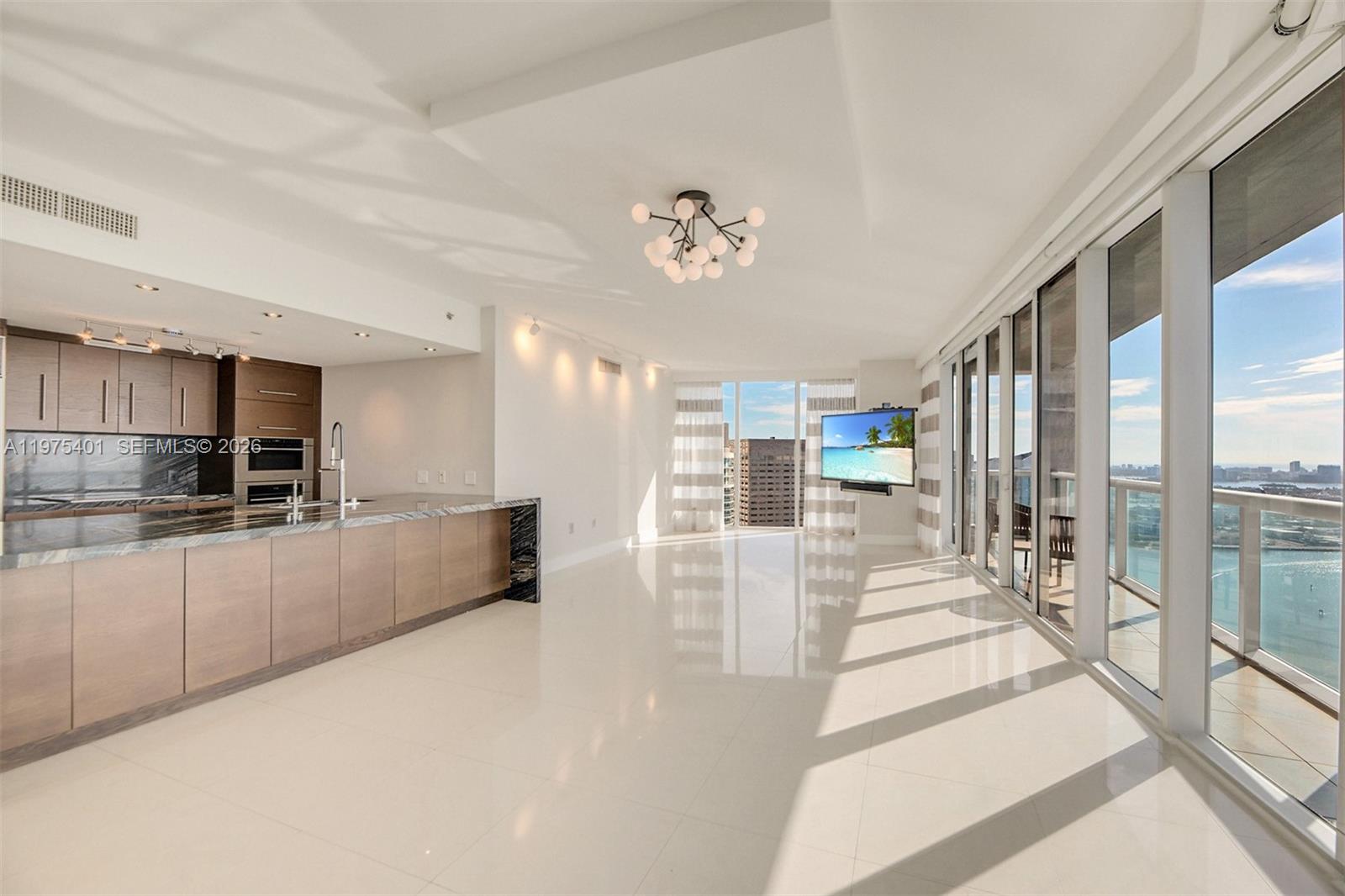 ICONBRICKELL CONDO NO 1 - Residential