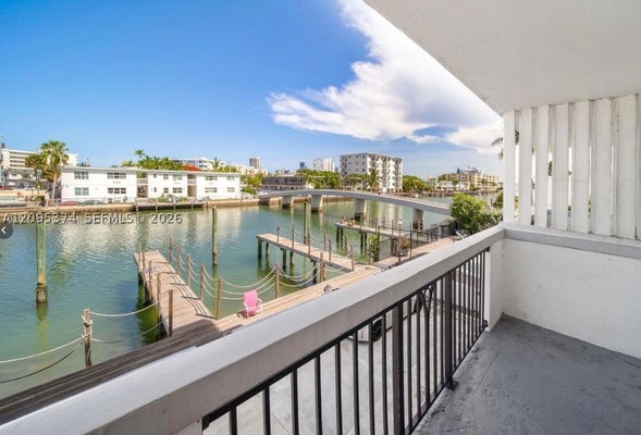 8101 CRESPI BLVD APT 402, MIAMI BEACH, FL 33141 - Image 7fc3f724abeb0b78ecb80ad8a22b0749/3821126426
