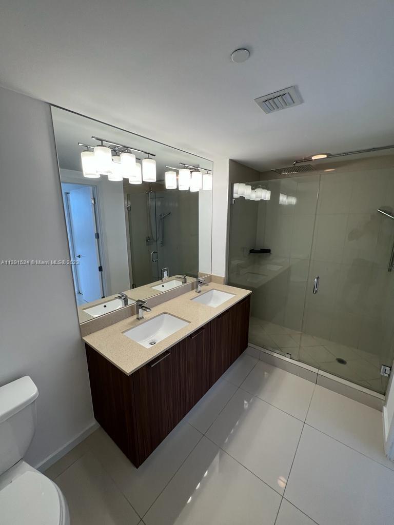 5252 PASEO CONDO - Residential Lease