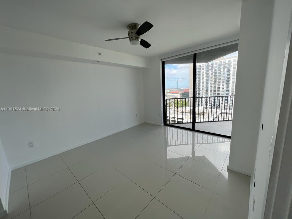5252 PASEO CONDO - Residential Lease