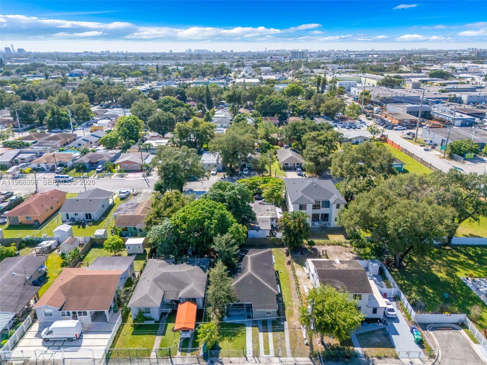 SEMINOLE LAWNS - Residential