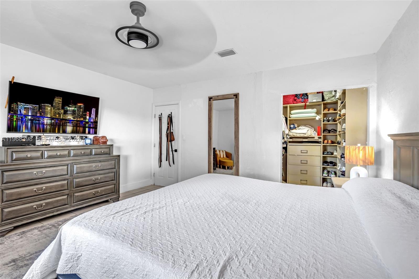 SEMINOLE LAWNS - Residential