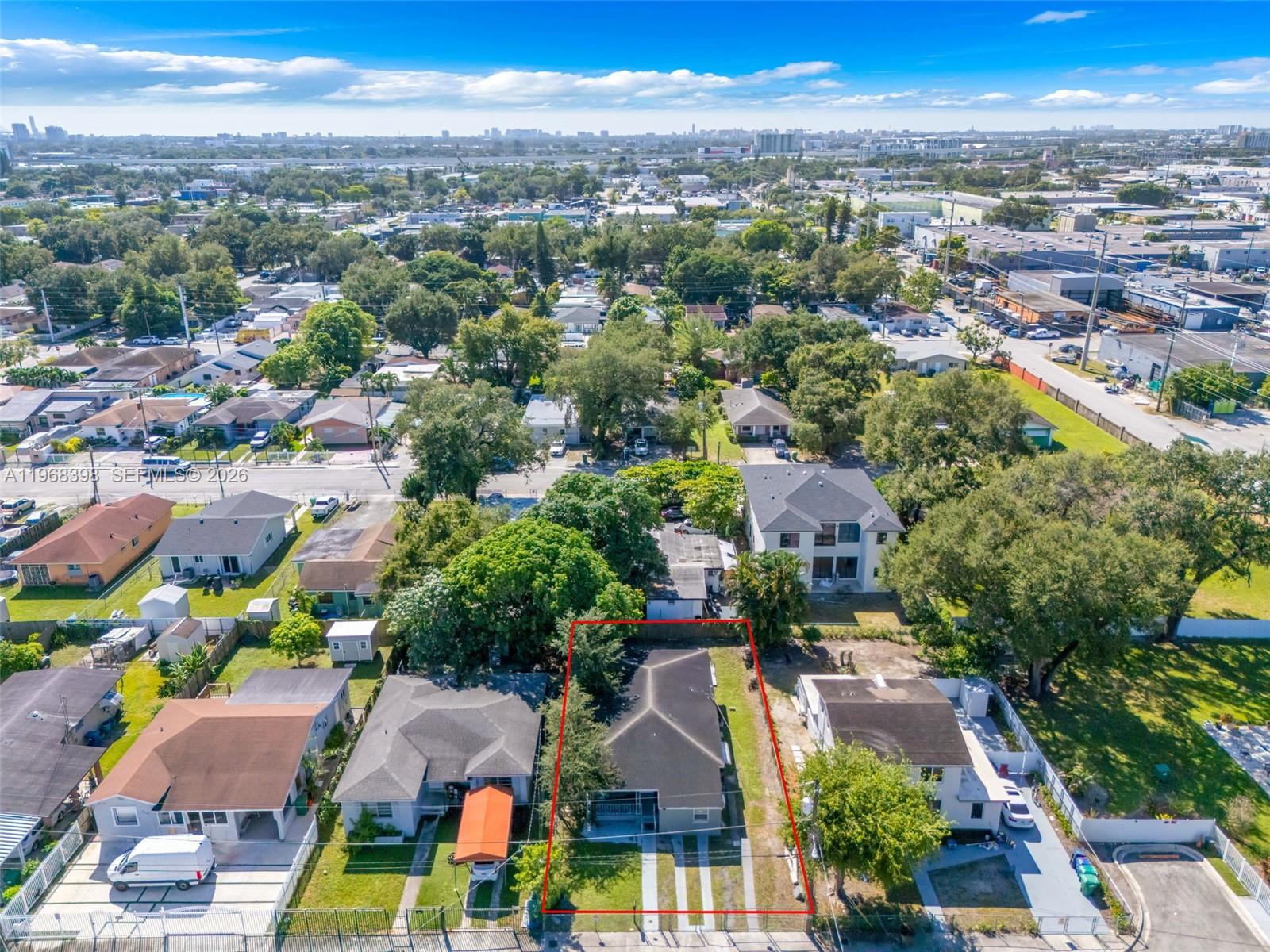 SEMINOLE LAWNS - Residential