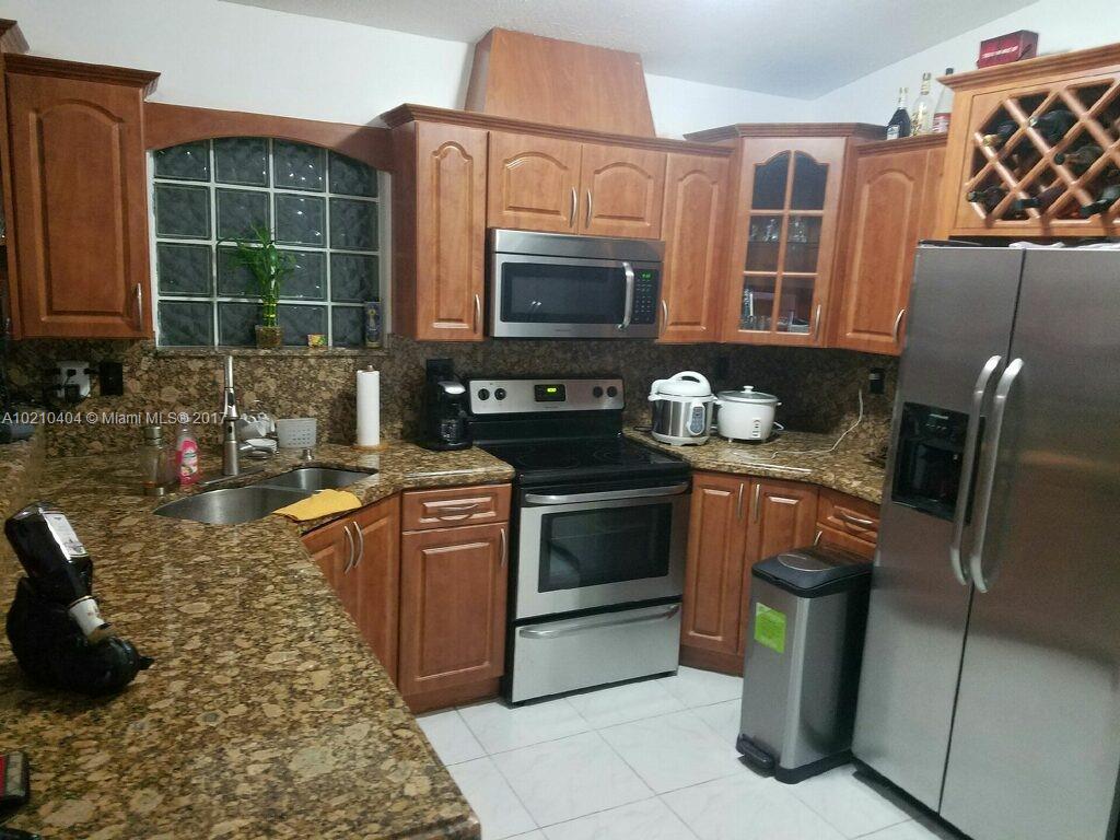 Villa Sevilla - Residential