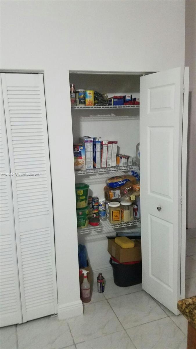 Villa Sevilla - Residential