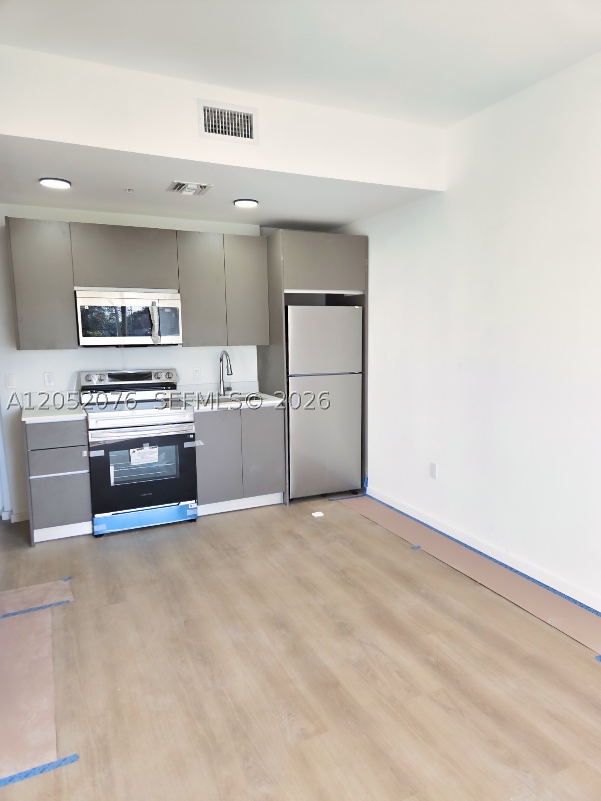 8106 NE 1st Ave 8