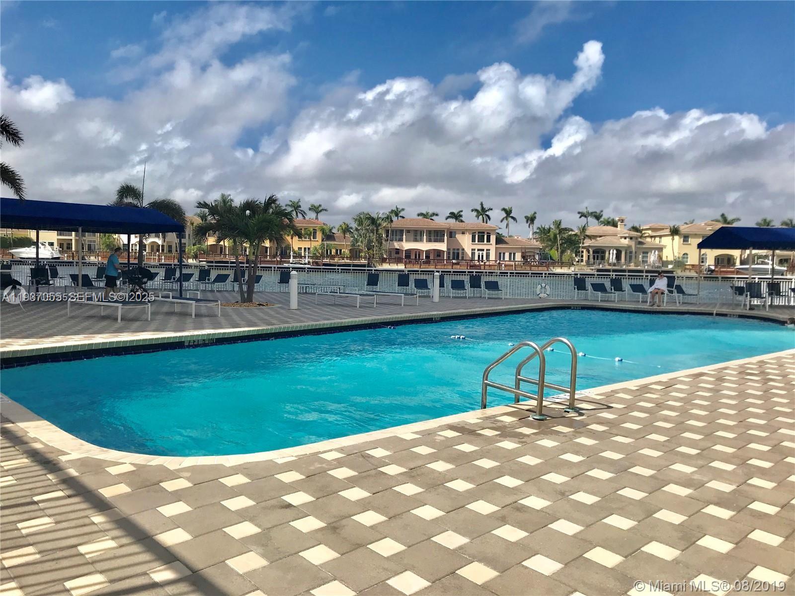 ALLINGTON TOWERS CONDO - Residential