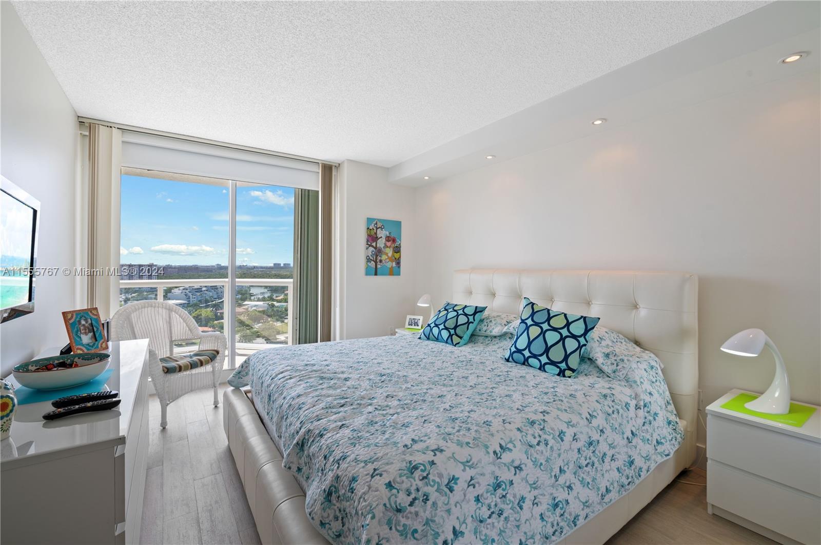 OCEANIA IV CONDO - Residential Lease
