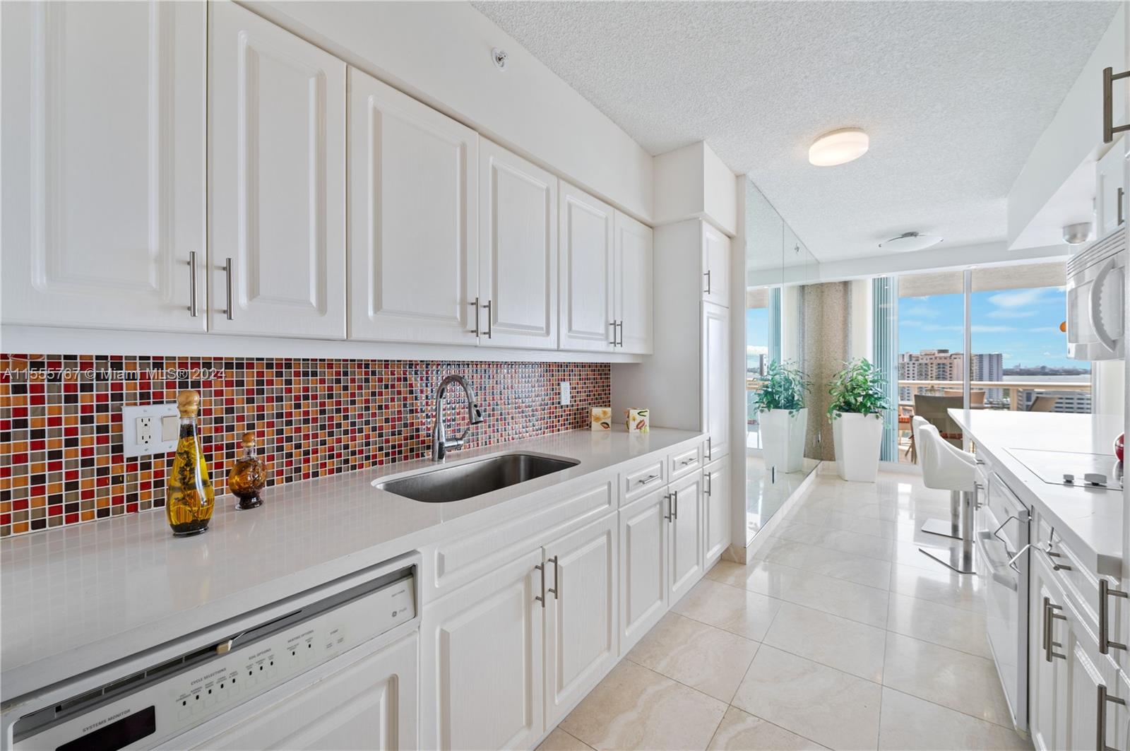 OCEANIA IV CONDO - Residential Lease