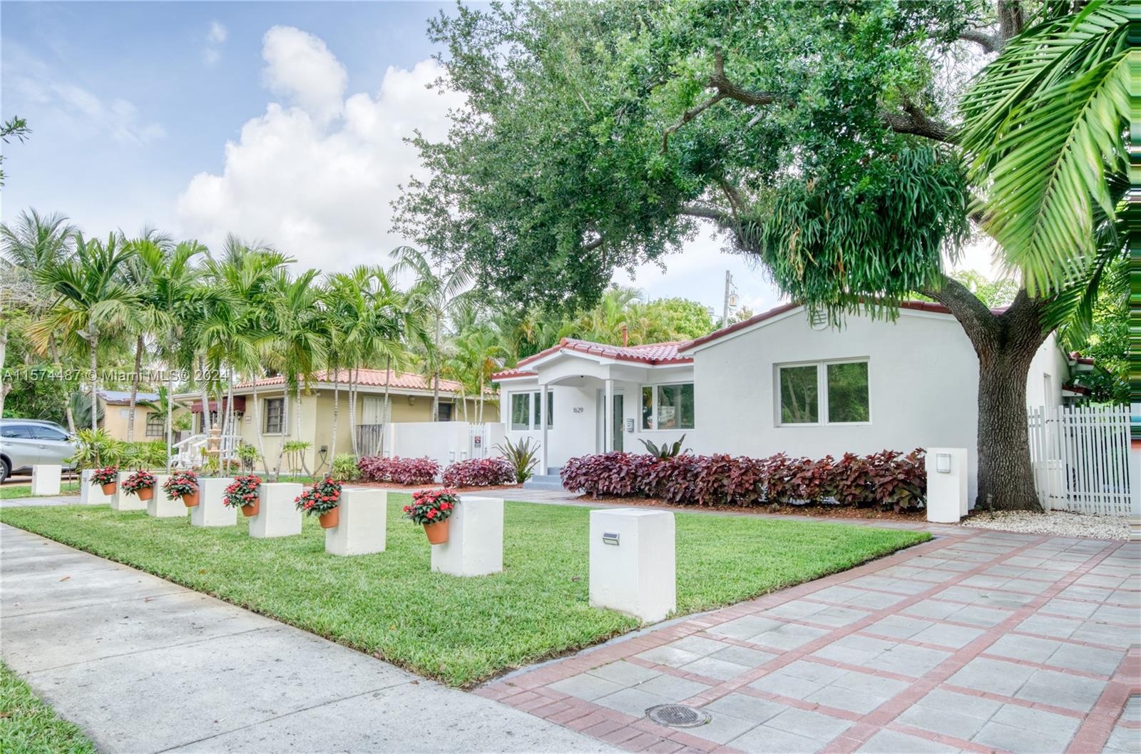 Property for Sale at 1629 Westward Dr, Miami Springs, Miami-Dade County, Florida - Bedrooms: 3 
Bathrooms: 2  - $861,000