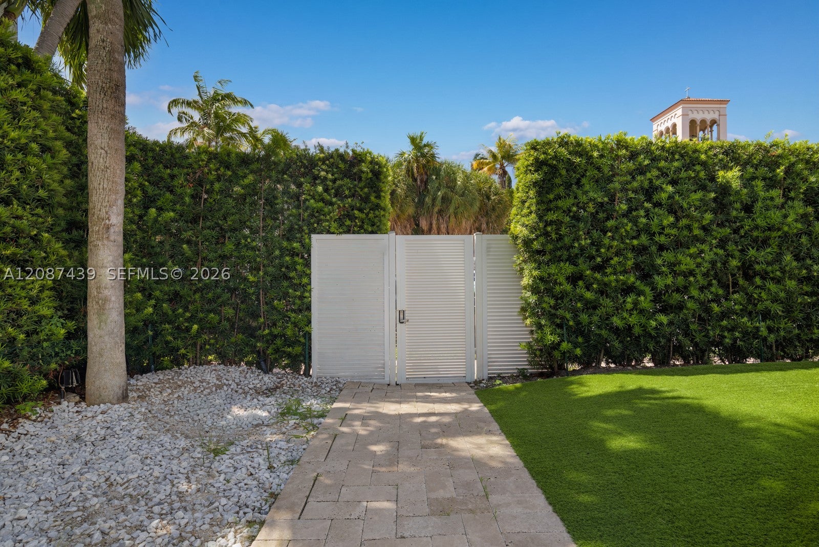 3909 Garden Ave