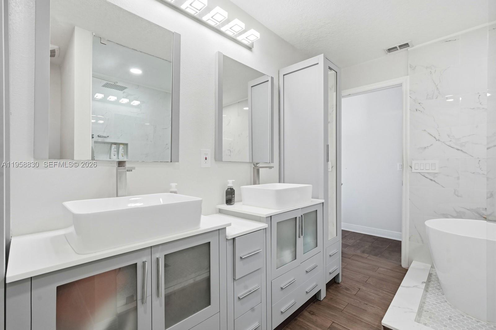 STERLING MEADOWS - Residential