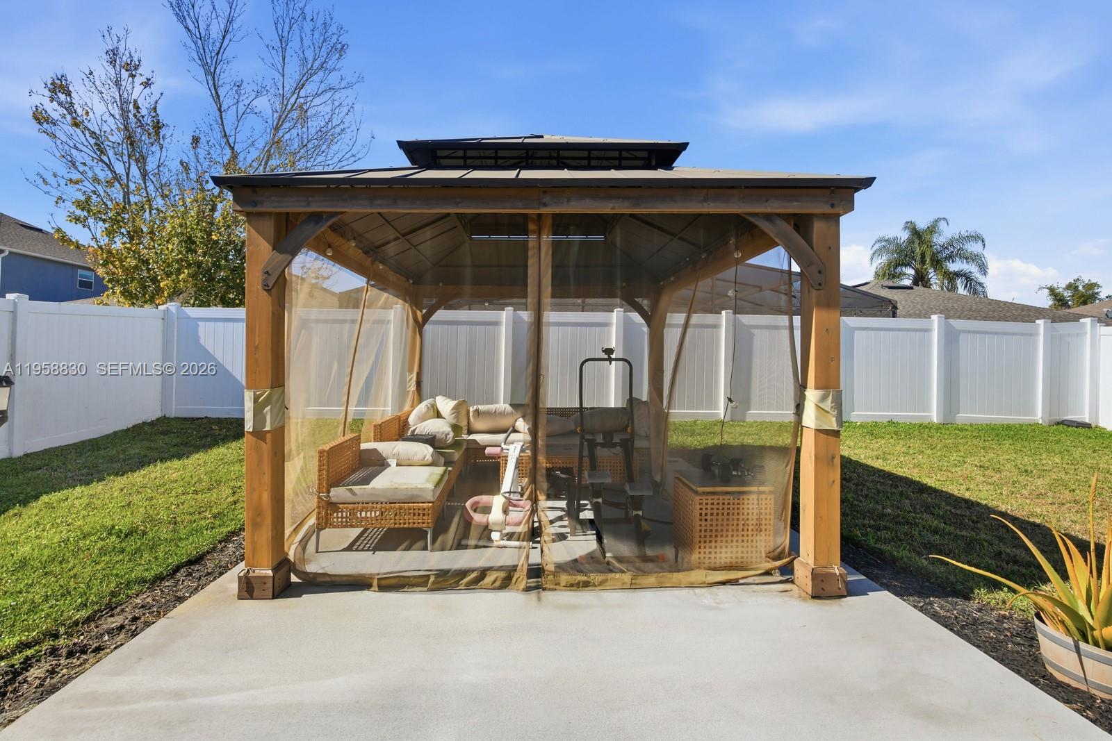 STERLING MEADOWS - Residential